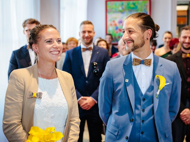 Le mariage de Florent et Lola à Le Haut-Bréda, Isère 19