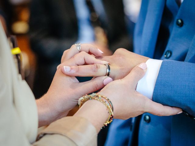 Le mariage de Florent et Lola à Le Haut-Bréda, Isère 24