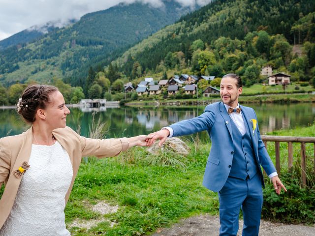 Le mariage de Florent et Lola à Le Haut-Bréda, Isère 35