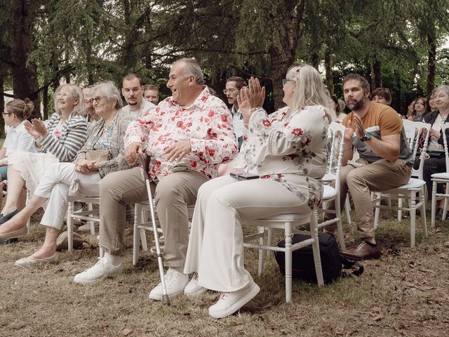 Le mariage de Mickael et Clémentine à Mortagne-sur-Gironde, Charente Maritime 2