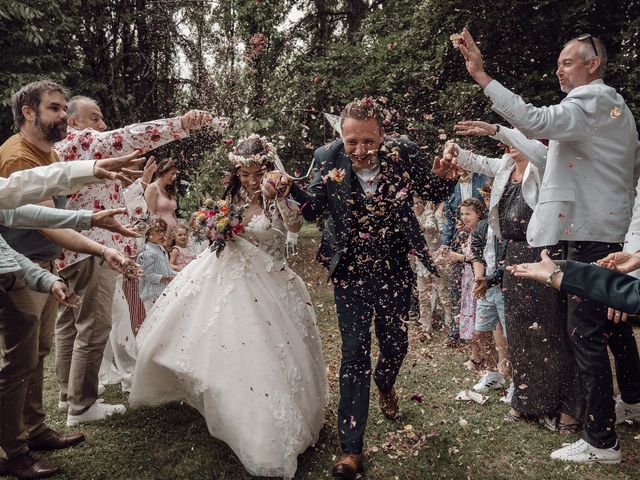 Le mariage de Mickael et Clémentine à Mortagne-sur-Gironde, Charente Maritime 7