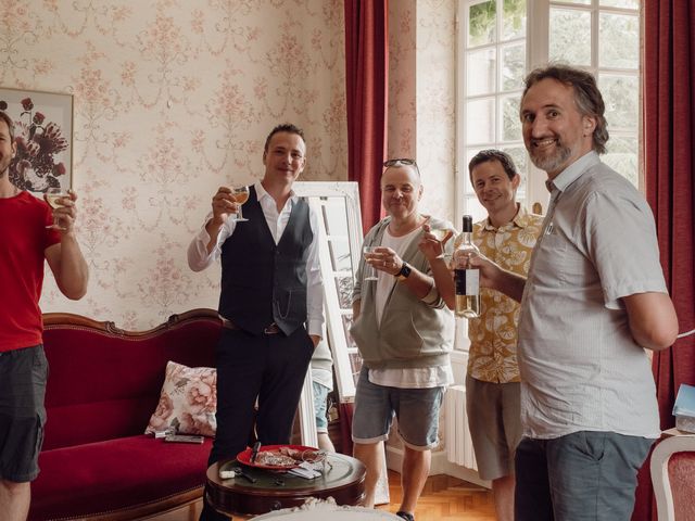 Le mariage de Mickael et Clémentine à Mortagne-sur-Gironde, Charente Maritime 16