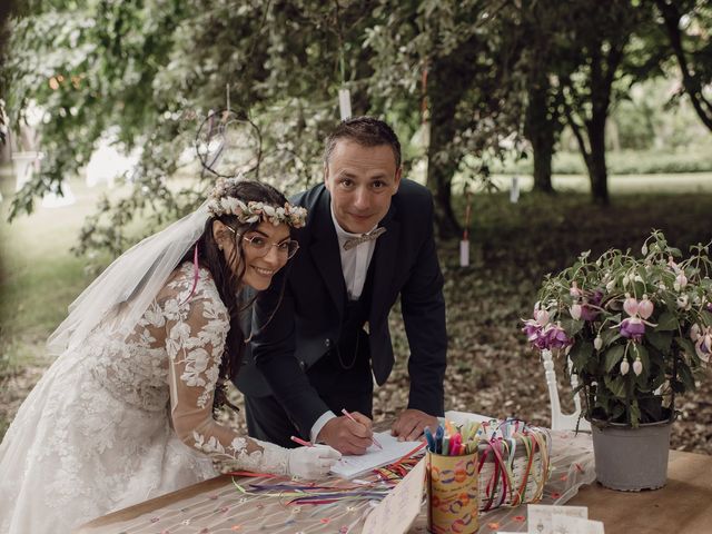 Le mariage de Mickael et Clémentine à Mortagne-sur-Gironde, Charente Maritime 27
