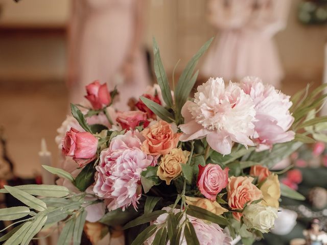 Le mariage de Mickael et Clémentine à Mortagne-sur-Gironde, Charente Maritime 47