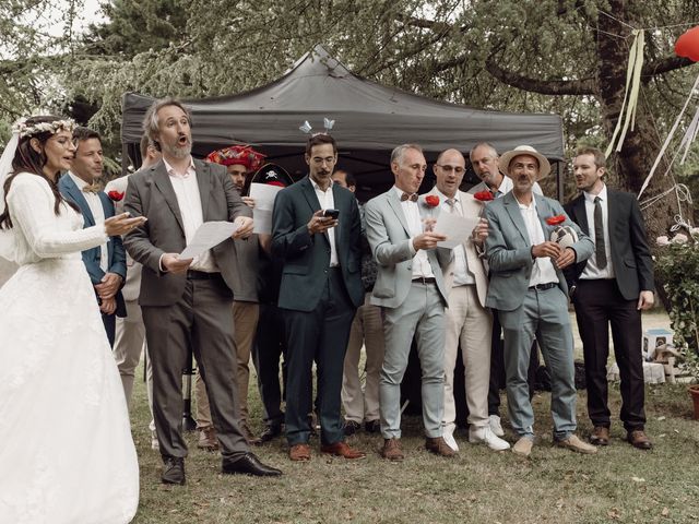 Le mariage de Mickael et Clémentine à Mortagne-sur-Gironde, Charente Maritime 49