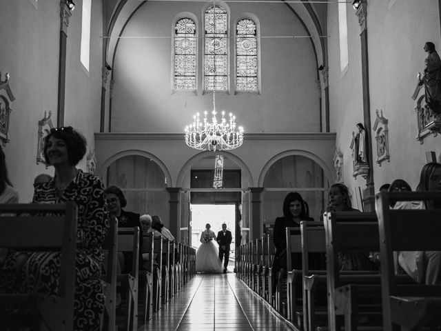 Le mariage de Alban et Pauline à Saint-Pierre-de-Chandieu, Rhône 21