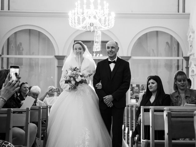 Le mariage de Alban et Pauline à Saint-Pierre-de-Chandieu, Rhône 22