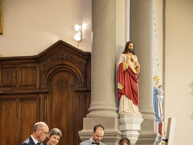 Le mariage de Alban et Pauline à Saint-Pierre-de-Chandieu, Rhône 27