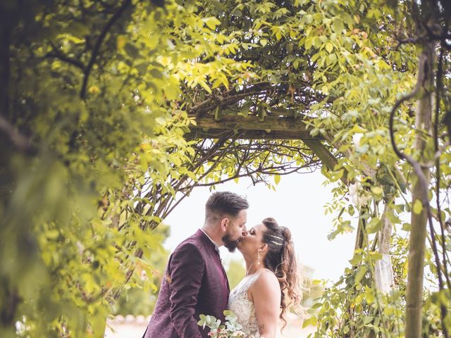 Le mariage de Julien et Adeline à Aigrefeuille-d&apos;Aunis, Charente Maritime 6