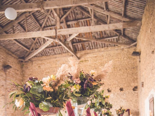 Le mariage de Julien et Adeline à Aigrefeuille-d&apos;Aunis, Charente Maritime 25