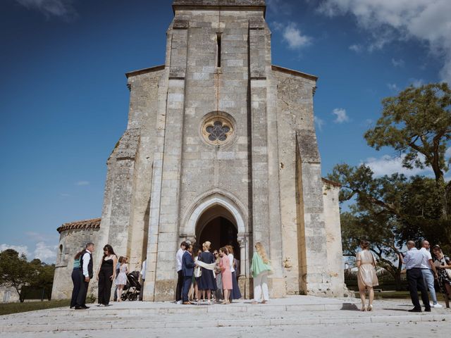 Le mariage de William et Justine à Soussans, Gironde 13