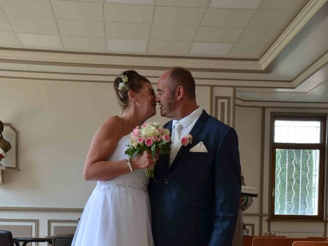 Le mariage de Marc et Dom à Scionzier, Haute-Savoie 4