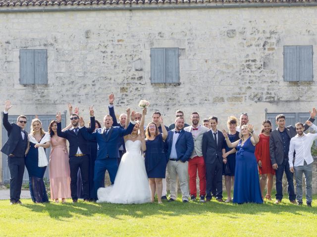 Le mariage de Valentin et Typhanie à Saint-Porchaire, Charente Maritime 19
