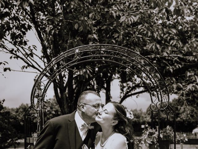 Le mariage de Valentin et Axelle à Fléchin, Pas-de-Calais 39