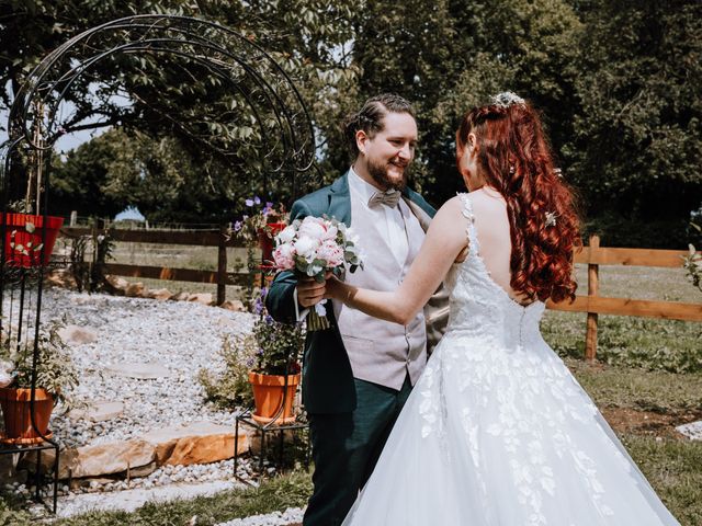 Le mariage de Valentin et Axelle à Fléchin, Pas-de-Calais 48