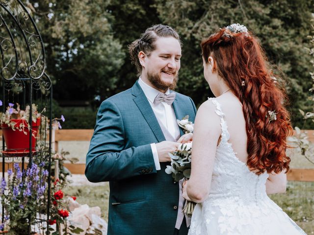 Le mariage de Valentin et Axelle à Fléchin, Pas-de-Calais 49