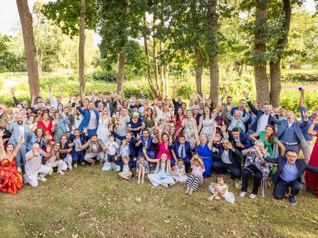 Le mariage de Sylvain et Camille à Donville-les-Bains, Manche 16