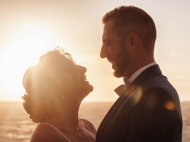 Le mariage de Sylvain et Camille à Donville-les-Bains, Manche 18