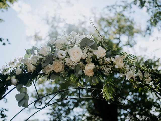 Le mariage de Anthony et Charlène à Lyons-la-Forêt, Eure 9