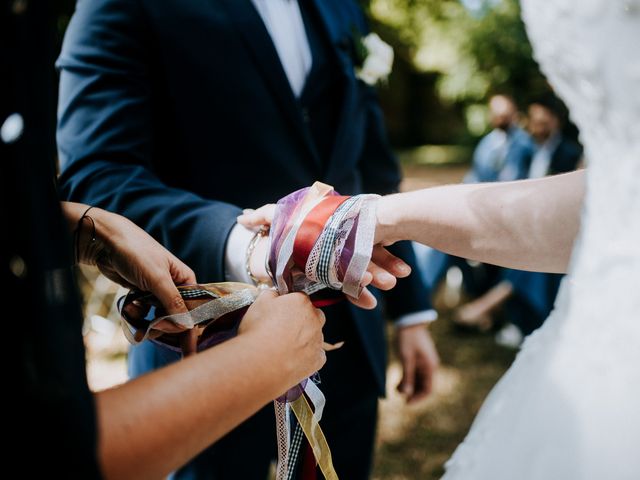 Le mariage de Anthony et Charlène à Lyons-la-Forêt, Eure 29