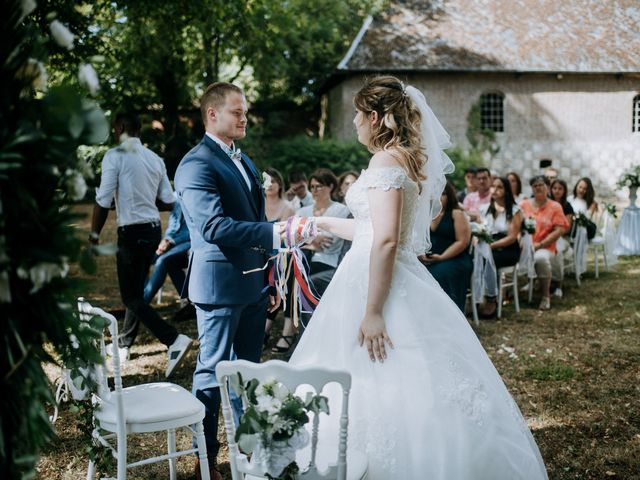 Le mariage de Anthony et Charlène à Lyons-la-Forêt, Eure 31