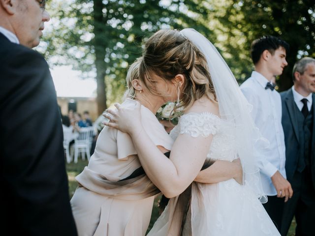 Le mariage de Anthony et Charlène à Lyons-la-Forêt, Eure 50