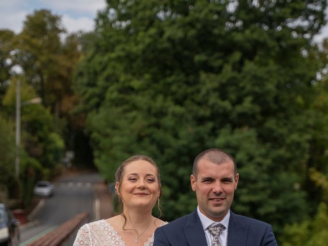 Le mariage de Damien  et Cassandre  à Exideuil, Charente 7