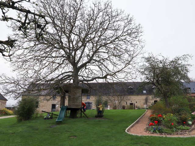 Le mariage de Eric et Charlotte à Forges-les-Eaux, Seine-Maritime 77