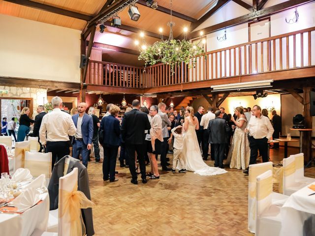 Le mariage de Florian et Amandine à Livry-Gargan, Seine-Saint-Denis 134