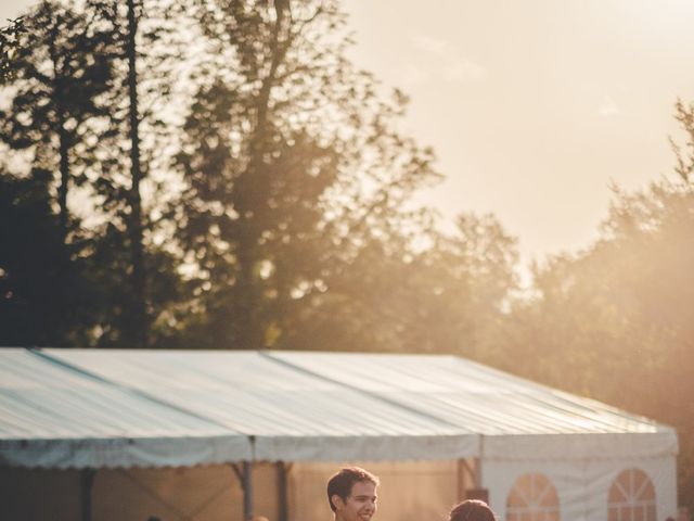 Le mariage de Lucie et Emmanuel à Savigneux, Loire 70