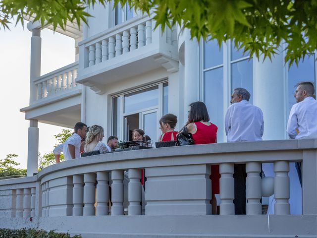 Le mariage de Benoit et Noémie à Thiers, Puy-de-Dôme 2