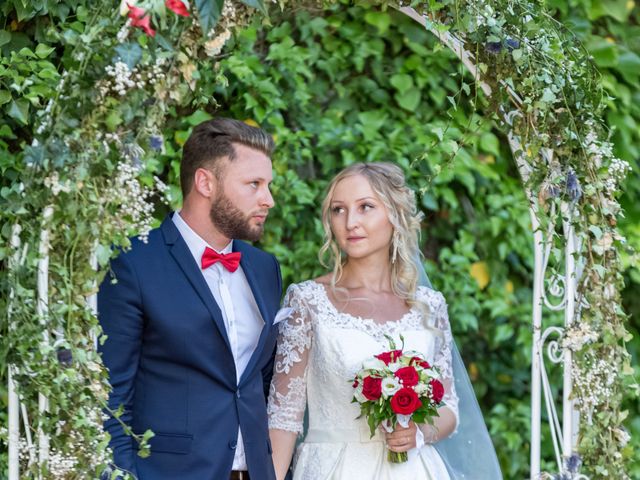 Le mariage de Benoit et Noémie à Thiers, Puy-de-Dôme 23