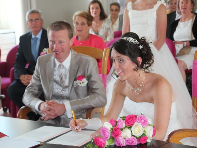 Le mariage de Vincent et Laura à Boves, Somme 11