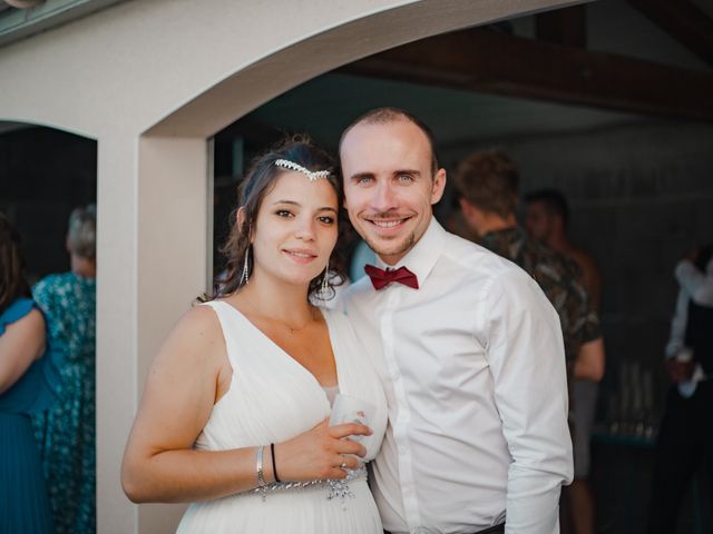 Le mariage de Sebastien et Alexy à Châteaugay, Puy-de-Dôme 46