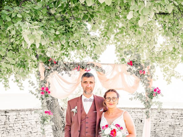 Le mariage de Mathieu et Véronique à Vermenton, Yonne 3