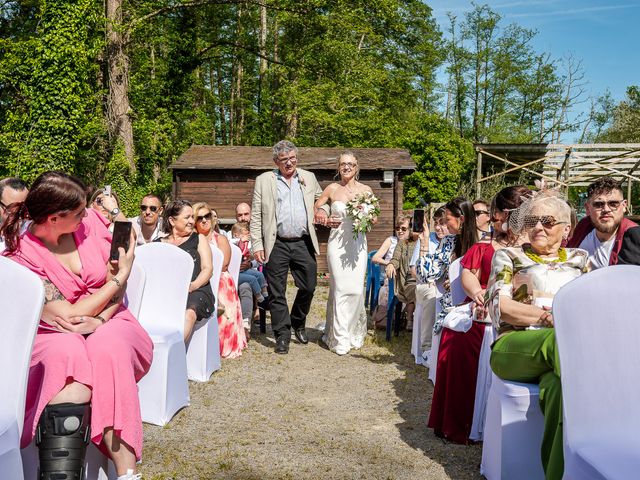 Le mariage de Sébastien et Patricia à Randonnai, Orne 57