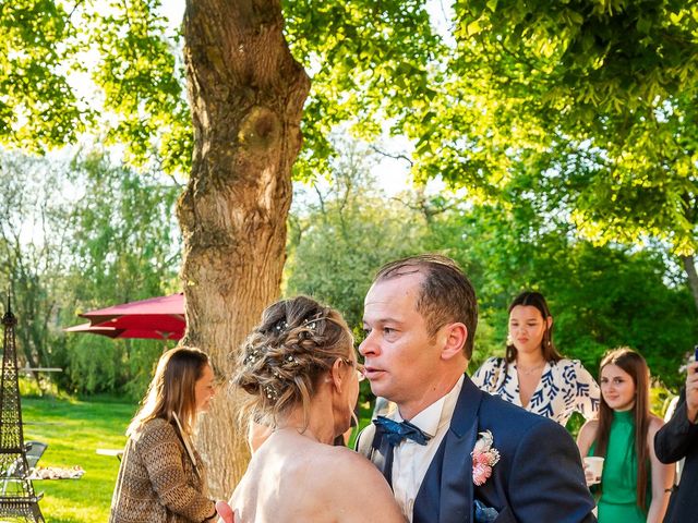 Le mariage de Sébastien et Patricia à Randonnai, Orne 2