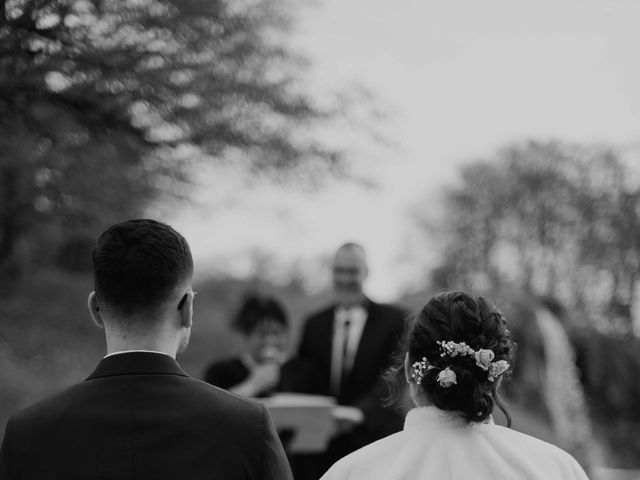 Le mariage de Adrien et Pauline à Châbons, Isère 1