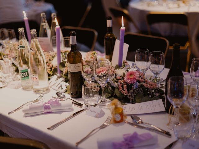 Le mariage de Adrien et Pauline à Châbons, Isère 25