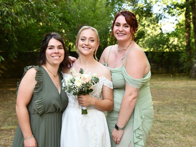 Le mariage de Ludivine et Noel à Feuillade, Charente 41