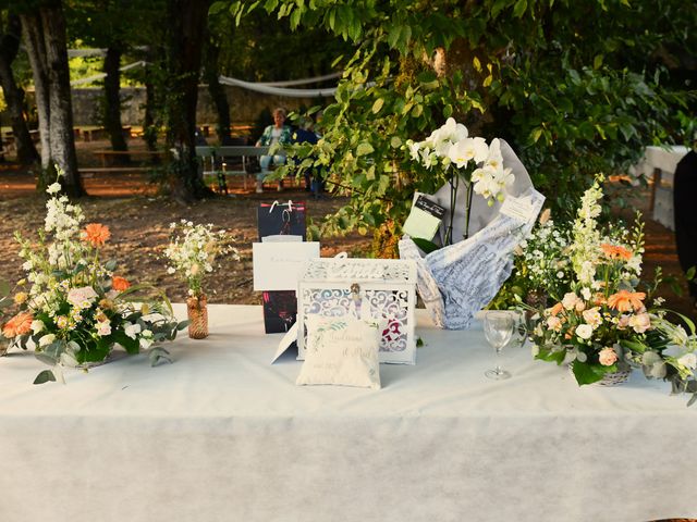 Le mariage de Ludivine et Noel à Feuillade, Charente 48