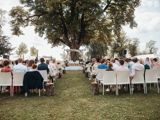 Le mariage de Jeremy et Delphine à Amondans, Doubs 40