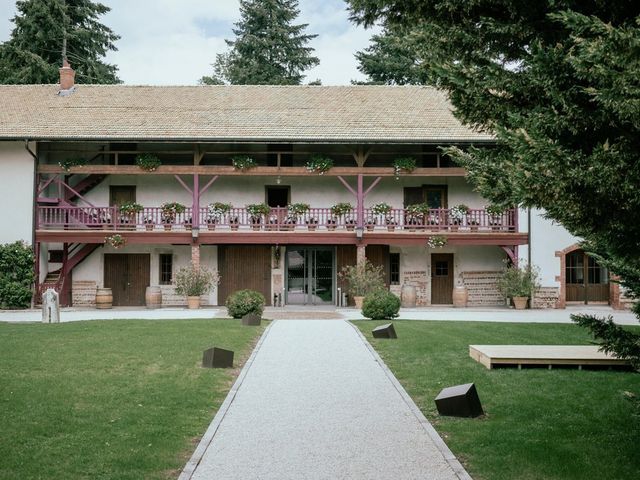 Le mariage de Emmanuel et Christina à Versailleux, Ain 36