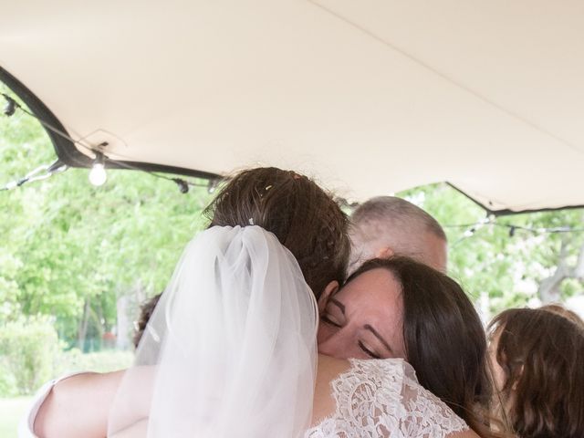 Le mariage de Mickael et Isabelle à Brenat, Puy-de-Dôme 5