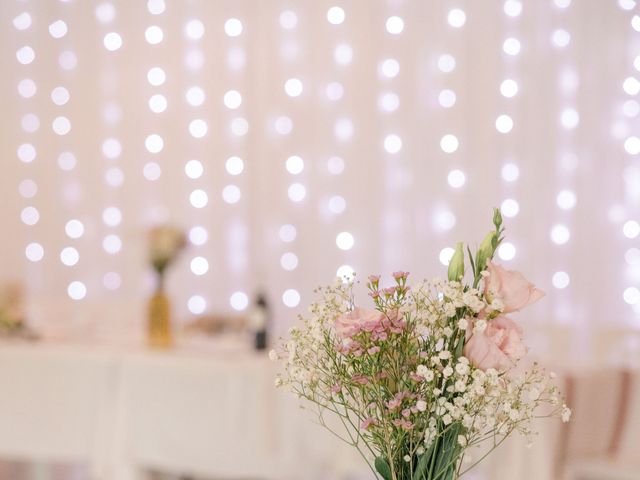 Le mariage de Arnaud et Mélodie à Giroussens, Tarn 63