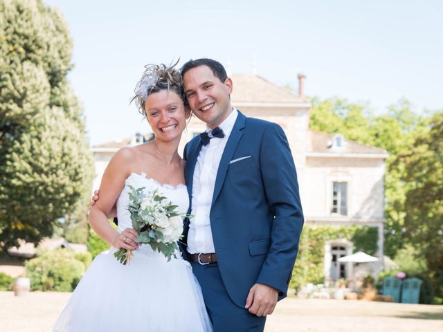 Le mariage de Damien et Amandine à Guéreins, Ain 7