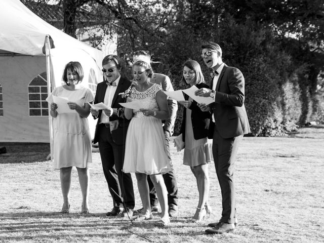 Le mariage de Damien et Amandine à Guéreins, Ain 14