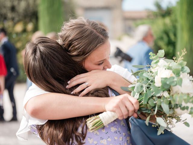 Le mariage de Simon et Sophie à Grignan, Drôme 1