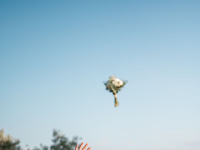 Le mariage de Simon et Sophie à Grignan, Drôme 8