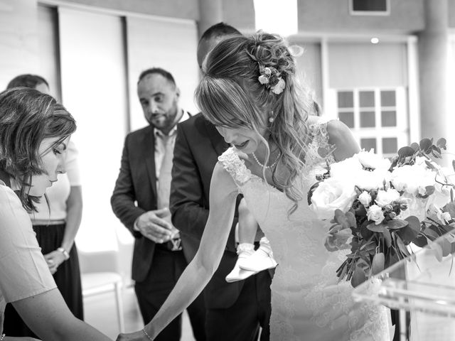 Le mariage de Mélanie et Gil à Collonges-au-Mont-d&apos;Or, Rhône 2